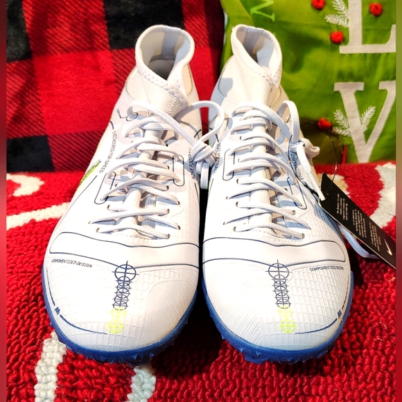 New Nike Mercurial Super Fly 8 Academy TF Mid Soccer Wear Size 10 - Picture 2 of 6